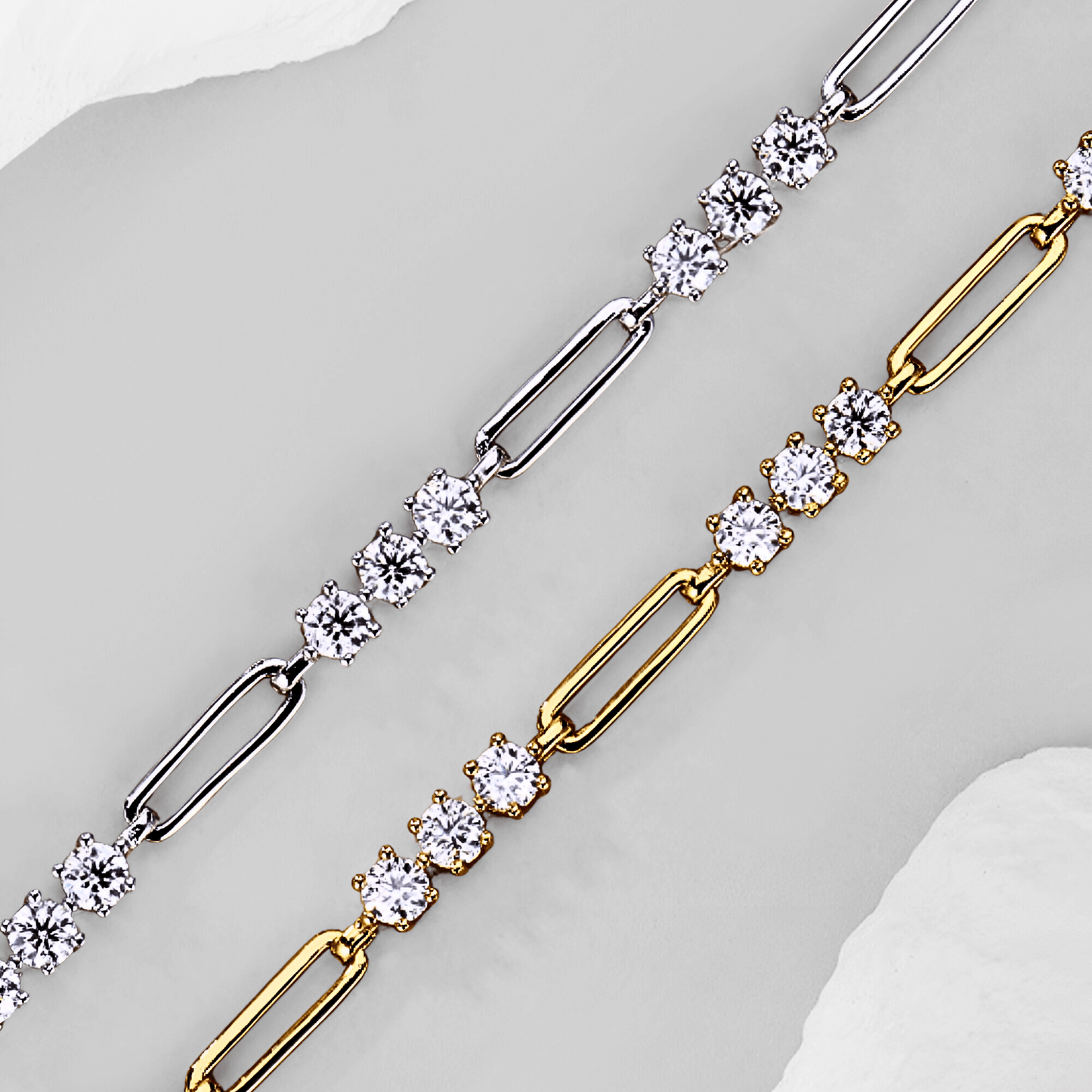 Urbino Link - 1.8 ct Moissanite Bracelet showcasing silver and gold options.