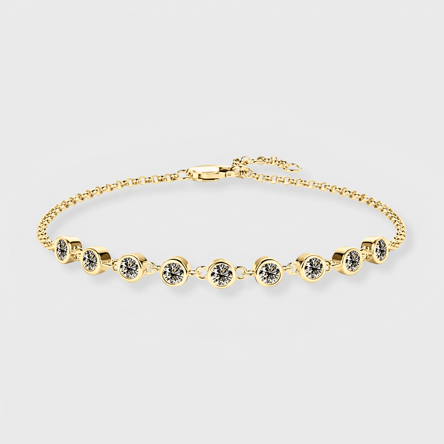 Solenne Bracelet 0.9ct - Inlaid Moissanite Bracelet in 18k gold.