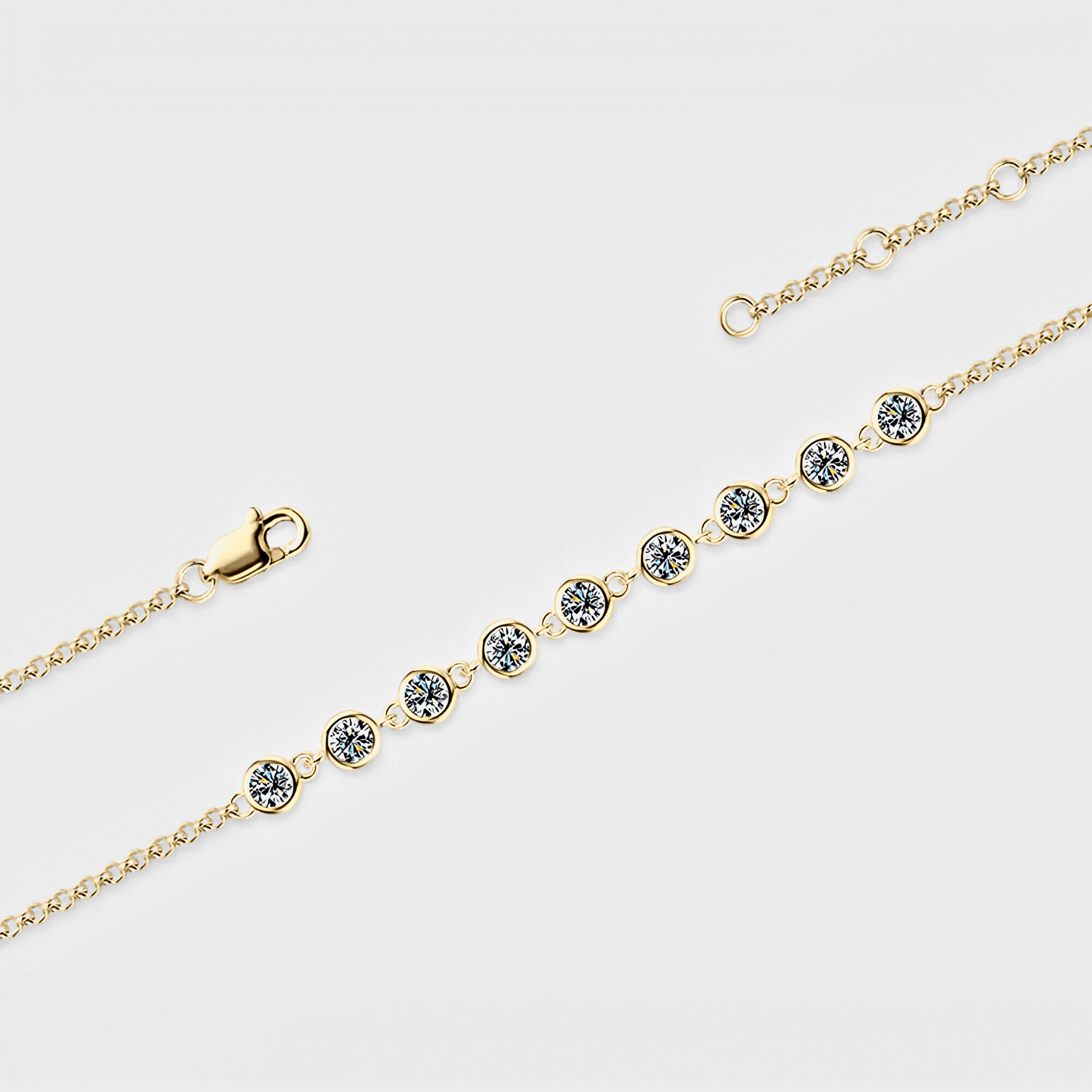 Solenne Bracelet 0.9ct - Inlaid Moissanite Bracelet in 18k gold.