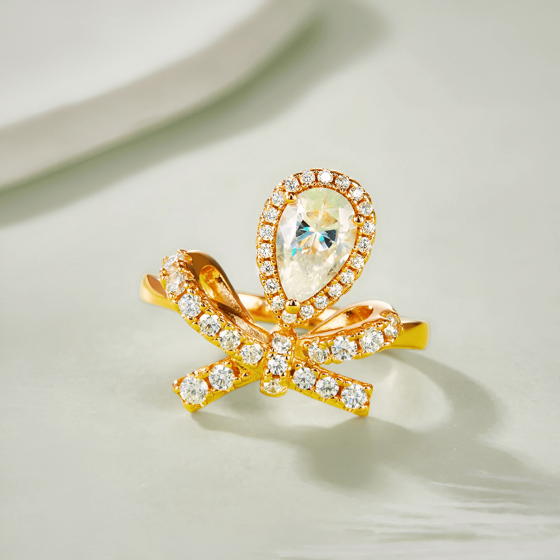 Elysian Band 1ct – Moissanite Solitaire Ring featuring a pear-shaped gemstone in rose gold.