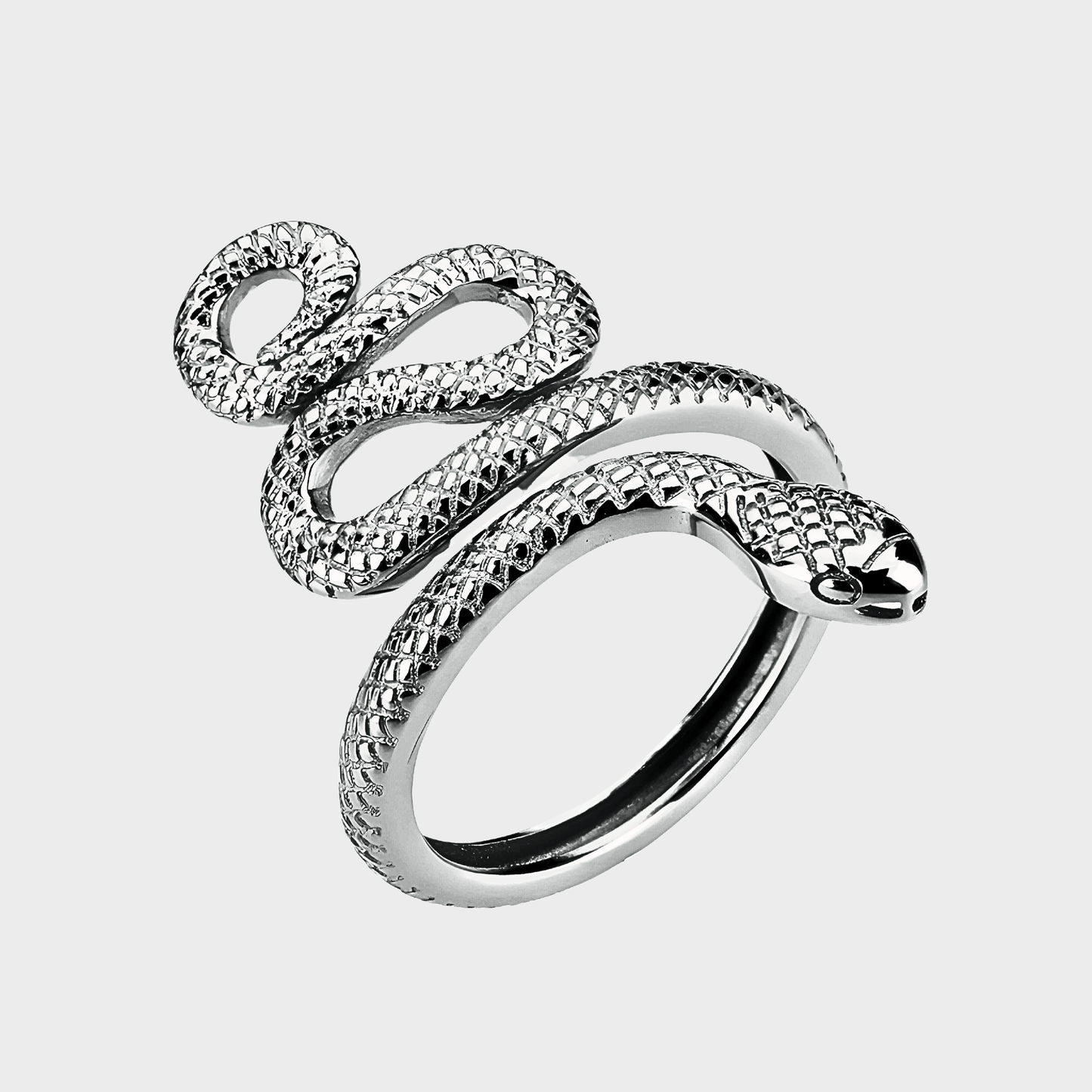 Naga Ring, a snake ring in 925 sterling silver.