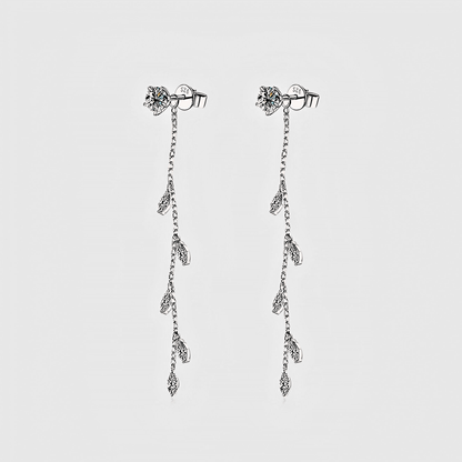Edera Drops 1.38ct - Moissanite Leaf Earrings in 925 sterling silver. featuring a leaf shape design along a free-flowing chain.