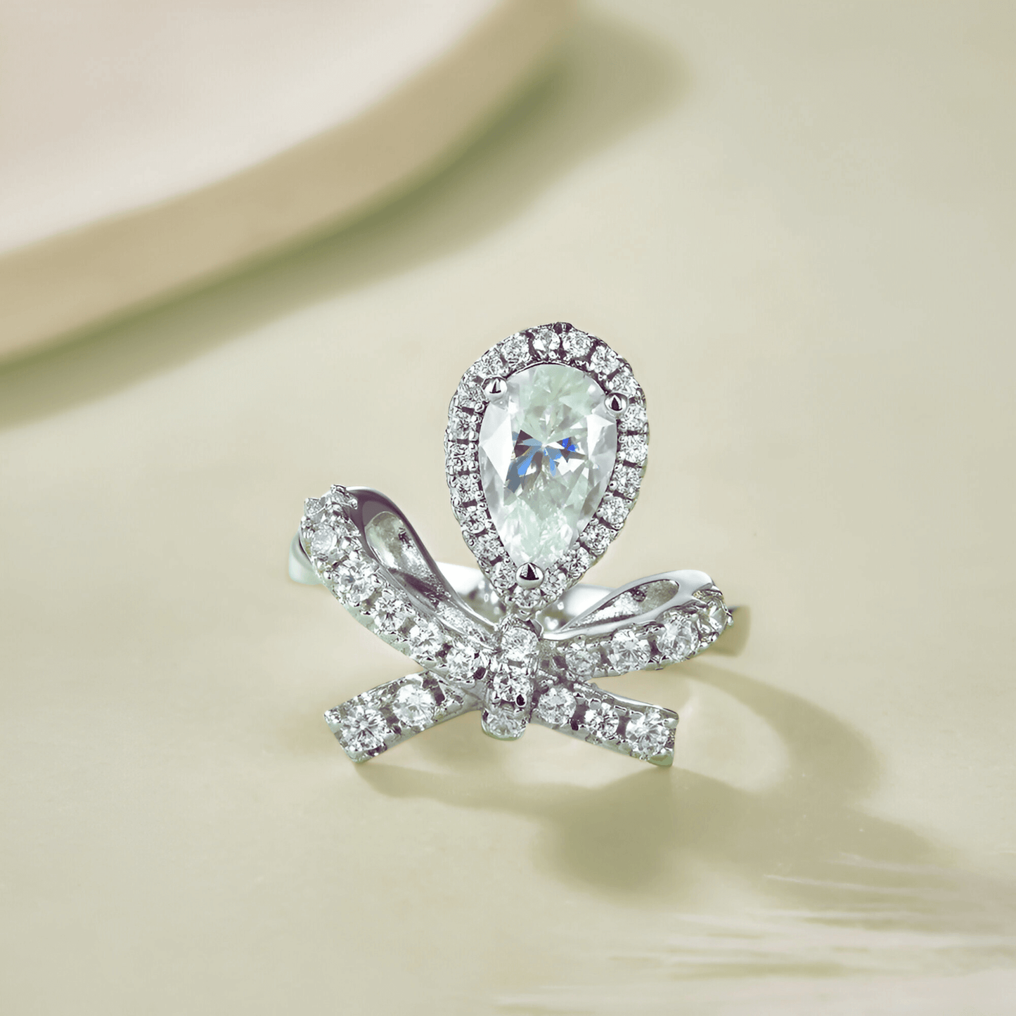 Elysian Band 1ct – Moissanite Solitaire Ring featuring zircon accents and 925 Sterling Silver finish.