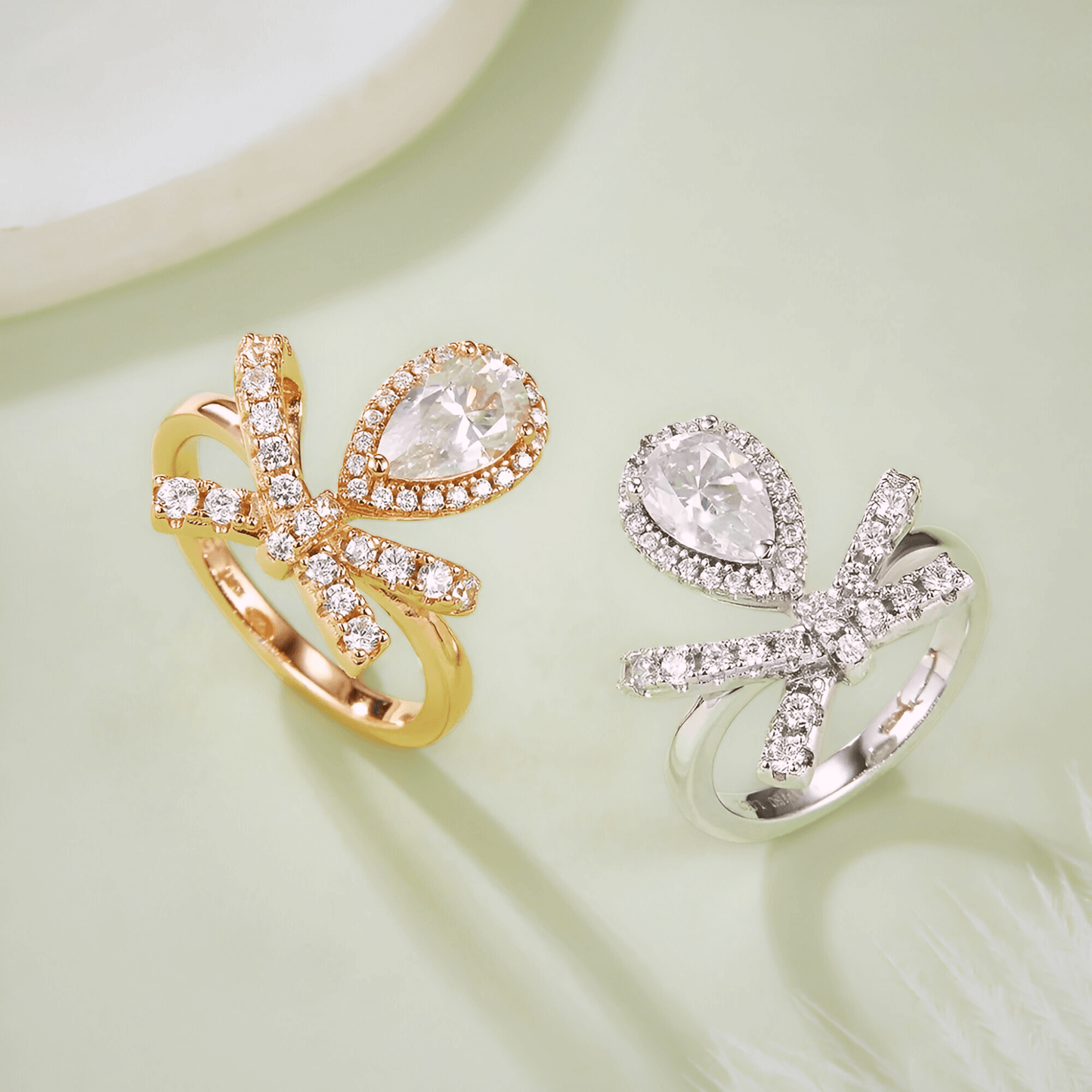 Elysian Band 1ct – Moissanite Solitaire Ring featuring rose gold and silver designs with sparkling accents.